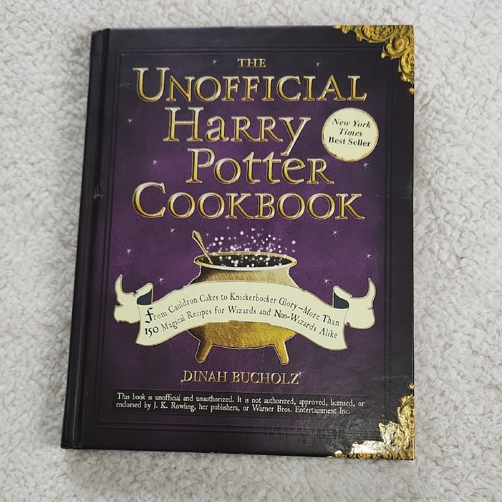 The Unofficial Harry Potter Cookbook - Hufflepuff Magnet Bookmark Included